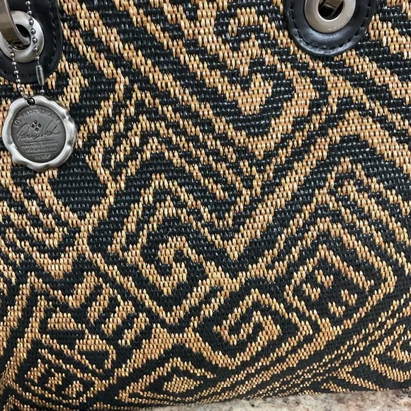 Patricia Nash Tribal Weave purse - Picture 4 of 12